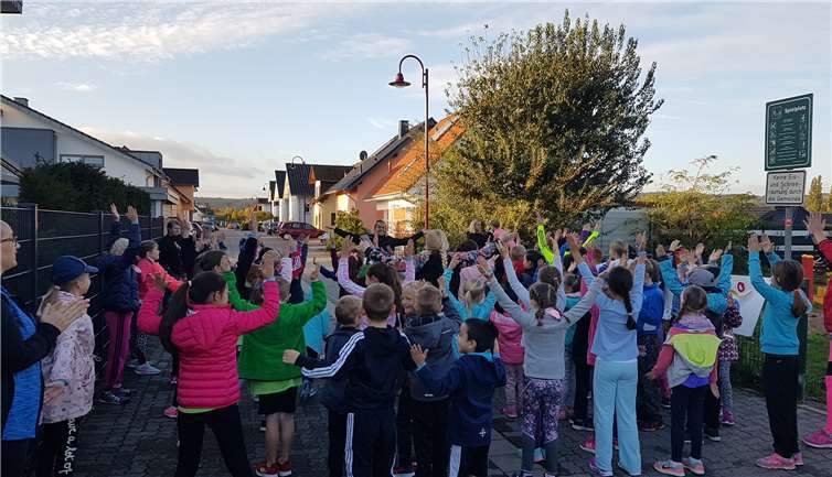 Sponsoren spendeten den Läufern für jede gelaufene Runde einen vorher festgelegten Betrag.