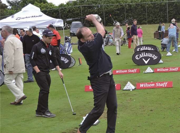 Sportlich ging’s auf der Driving Range zu.