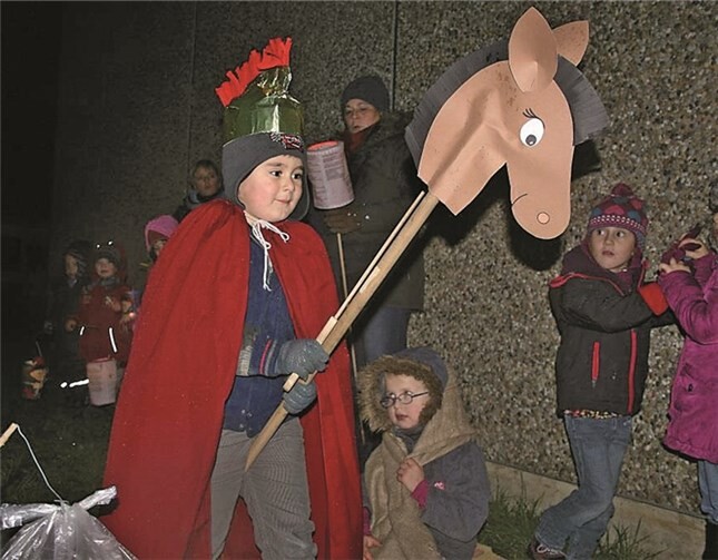 St. Martin teilt den Mantel mit dem armen Bettler.privat