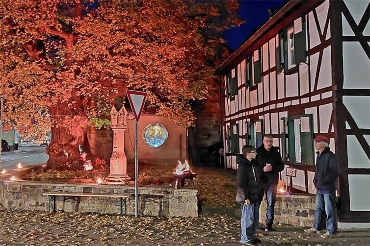 St. Martin wird in Hemmessen feierlich empfangen, auch wenn der Umzug nicht vorbeikommt.