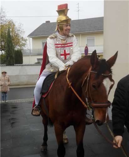 St. Martin wird mit seinem Pferd durch die Straßen Mülheims reiten. Foto: privat