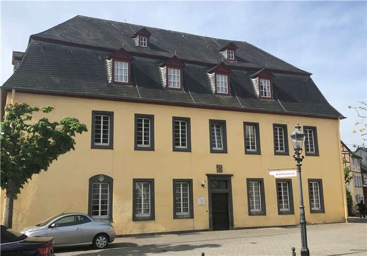 Stadt und Kirchengemeinde haben beide die große Bedeutung der Komturei für Adenau im Blick. Foto: Stadt Adenau