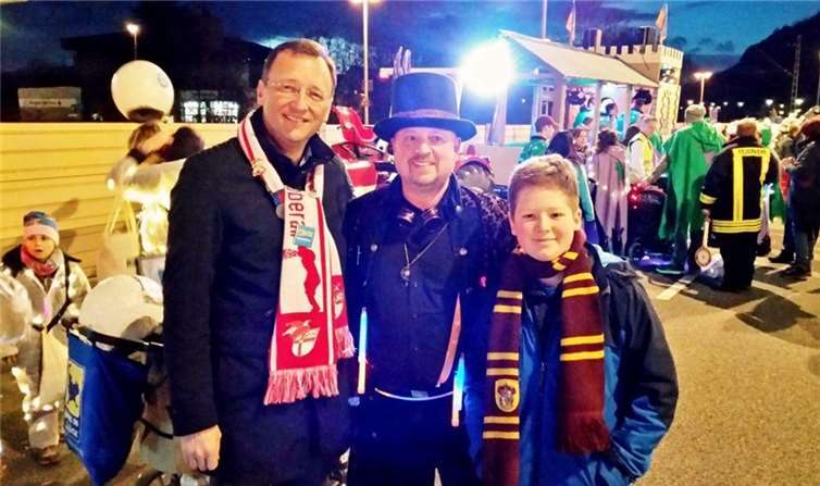 Stadtbürgermeister Joachim Müller (Mitte) setzte sich als Schirmherr des närrischen Treibens auch in diesem Jahr wieder an die Spitze des Festumzugs. Markus Fischer, CDU Braubach