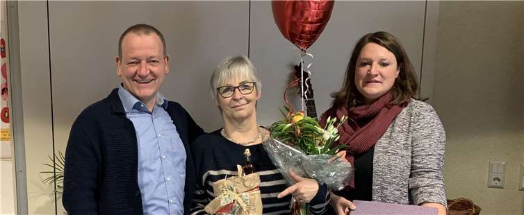 Stadtbürgermeister Klasen mit Monika Monshausen und der Vertreterin des Personalrates, Laura Göderz.Foto: privat