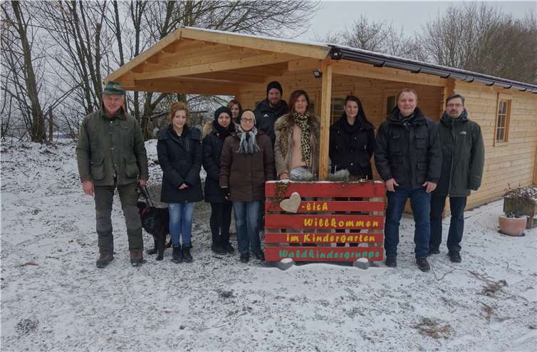 Stadtbürgermeister Thomas Vis und Kindergartenleiterin Frau Silvia Dills luden vorab die Eltern zu einer Informationsveranstaltung ein.Foto: privat