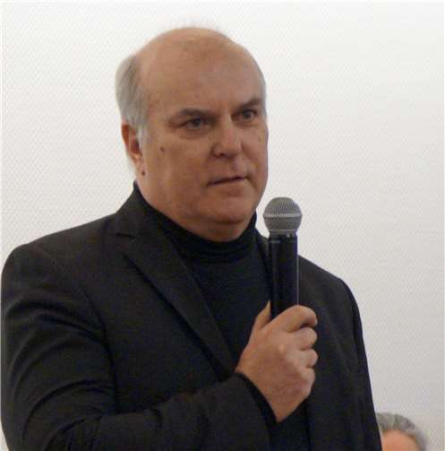 Stadtbürgermeister Uli Klöckner teilte mit, dass die Stadt Mülheim-Kärlich die anstehenden Sanierungsmaßnahmen an der Mülheimer Pfarrkirche miteinem Zuschuss unterstützen wird.