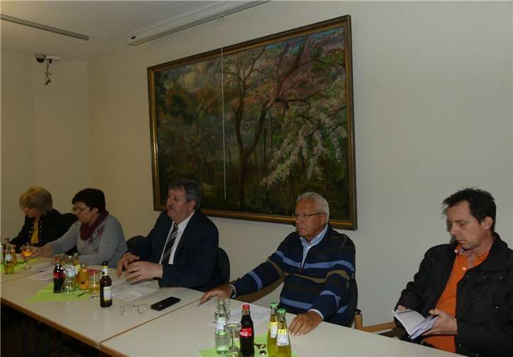 Stadtbürgermeister Walter Schmitz hatte zum traditionellen Treffen der Vereinsvertreter ins Kapuzinerkloster eingeladen.Foto: TE