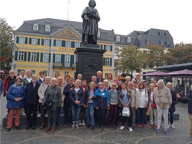 Stadtführung in Bonn mit den Gästen aus Villeneuve. Fotos: privat