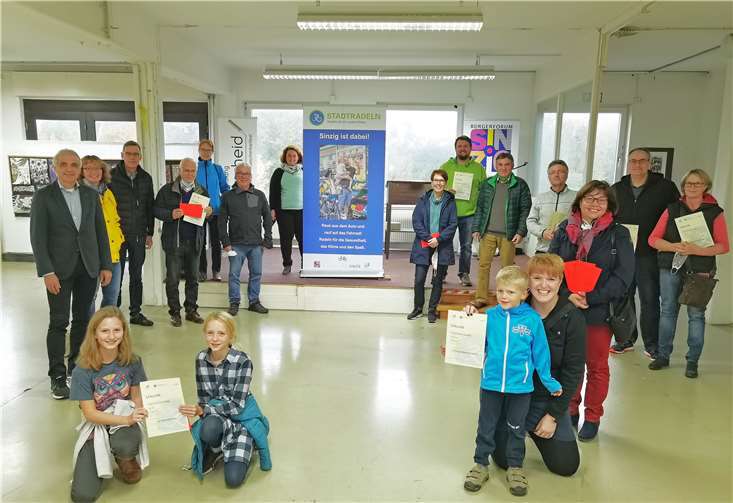 Stadtradeln Radler unter sich: Preisverleihung in den großen Räumlichkeiten der alten Druckerei in der Sinziger Mühlenbachstraße. Foto: -BL-