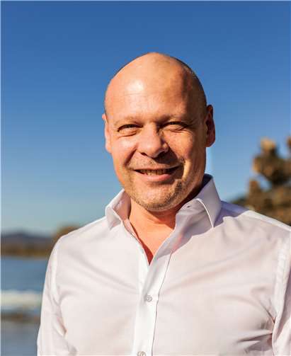 Stadtrat verpflichtet Dirk Schuster als neues Ratsmitglied. Foto: privat