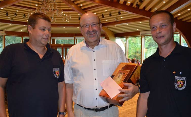 Stadtwehrleiter Ingo Wolf, Herbert Georgiund der stellvertretende Stadtwehrleiter Michael Tillmann (v.l.).