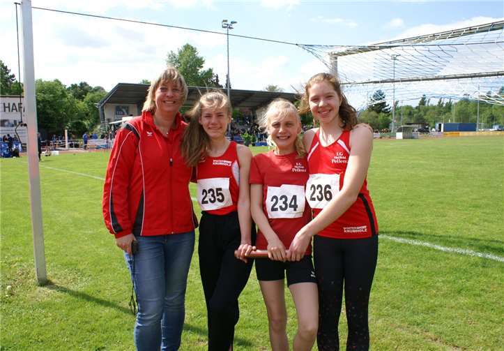 Staffelmädchen Leonie Kupser, Lea Steidl und Lena Rotta.privat