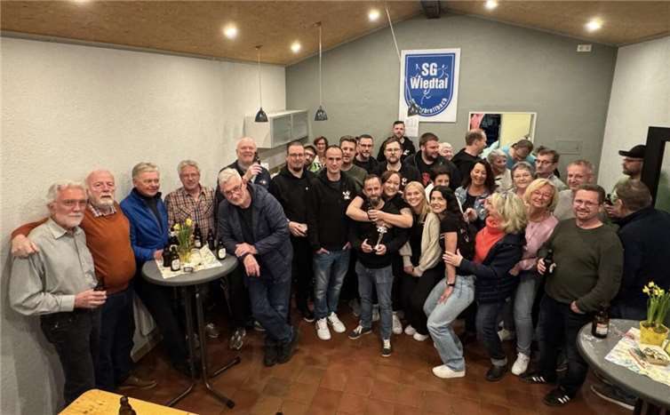 Stammtische Niederbreitbach trafen sich zum Wettbewerb.  Foto: privat