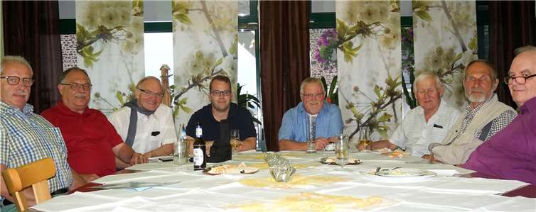 Stammtischrunde der FDP im Hotel „Kaiser“ in Kettig.privat