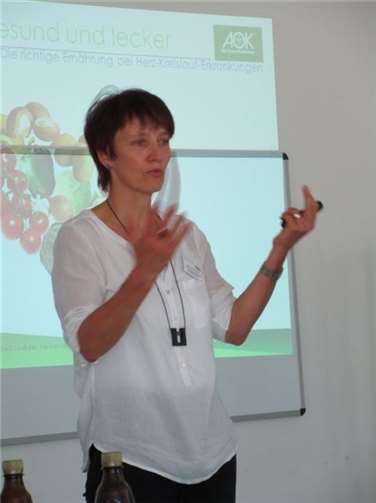 Stand mit einleuchtenden Erklärungen Rede und Antwort: Frau Schlicker. privat