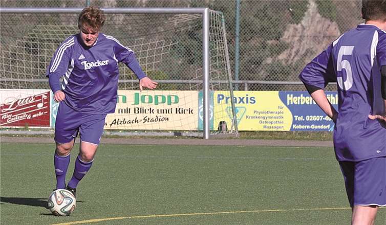 Standartspezialist Moritz Pies nimmt Maß.privat