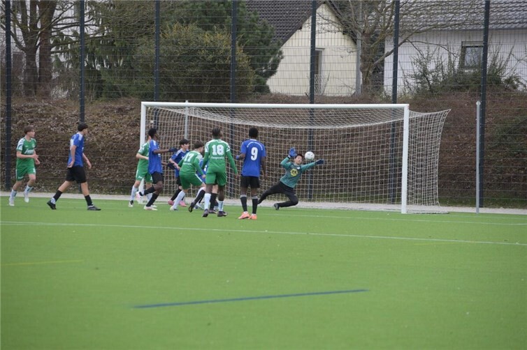 Starke Paraden von Francis Lindener hielten den Stadtteilklub im Spiel.