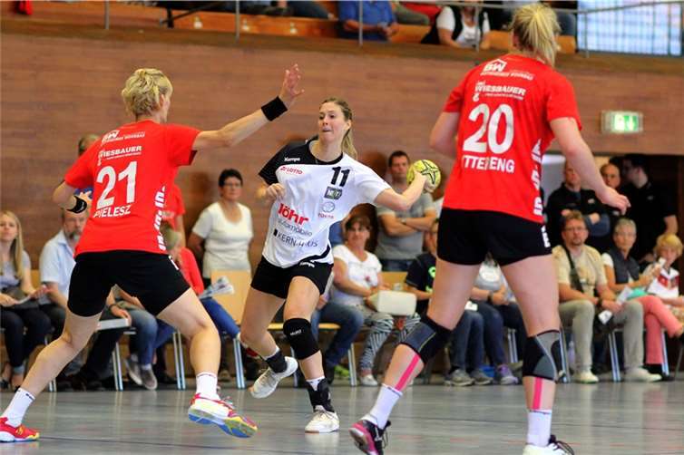 Starke Partie mit fünf Treffern: #11 Hildur Thorgeirsdottir. Fotos: René Weiss