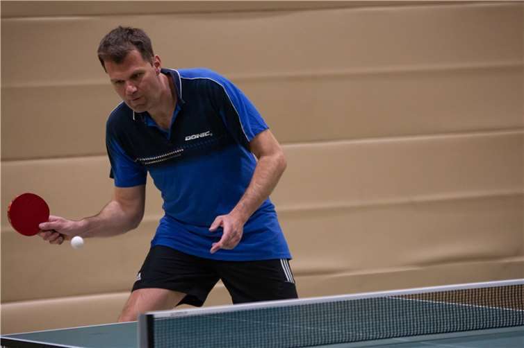 Starke Saisonpremiere im Rheinbreitbacher Trikot: Ex-Oberligaspieler Alexander Lorbeck.  Foto: David Riddering