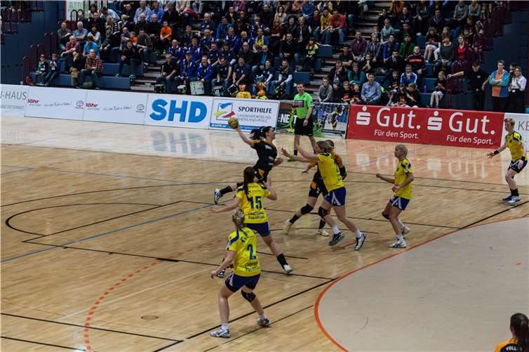 Starker Auftritt: Spielgestalterin Nadja Zimmermann lenkte das Spiel der Koblenzerinnen und erzielte selbst vier Treffer.