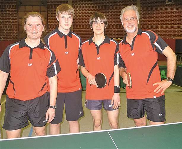 Starker Auftritt in Oberbieber: Reinhard Ahlke, Arne Beines, David Riddering, Klaus Riddering. privat