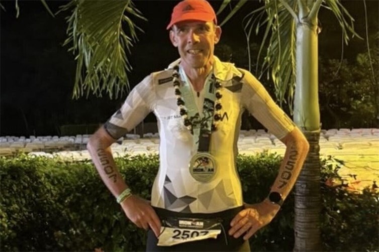 Starkes Debüt für Peter Conrads bei der Ironman WM auf Hawaii. Nach 10:51:16 Stunden Platz 49 in der Klasse M55