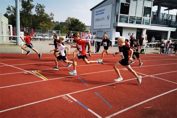 Start der U12er zum Stadion-Cross