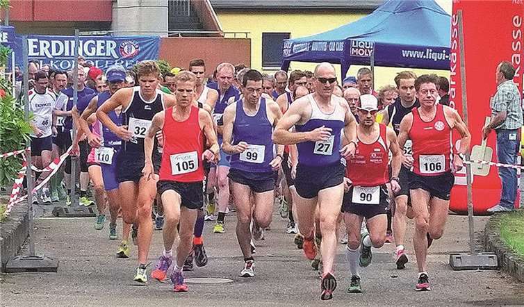 Start des 10.000 Meter-Laufs in Niederbreitbach. privat