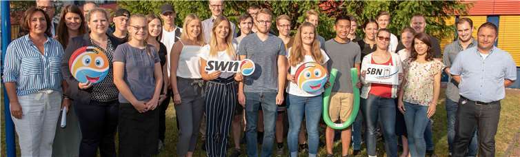 Start in die berufliche Karriere: 17 junge Leute haben ihre Ausbildung bei SWN, SBN und Deichwelle begonnen. Sie sind eine wichtige Säule im Konzept gegen einen drohenden Fachkräftemangel.  Stadtwerke Neuwied