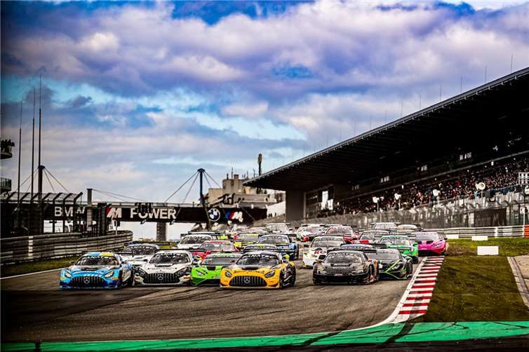 Start zur Fanatec GT World Challenge Nürburgring 2023. Copyright: SRO