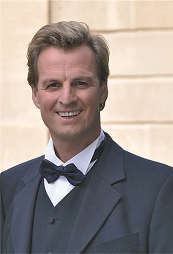 Startenor Johannes Kalpers gastiert am Sonntag, 1. Dezember, in Bassenheim.