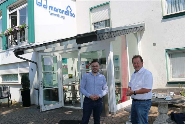 Stefan B. Mies (li), Bundestagskandidat Freie Wähler, besucht Harald Monschau in Bad Bodendorf. Foto: privat