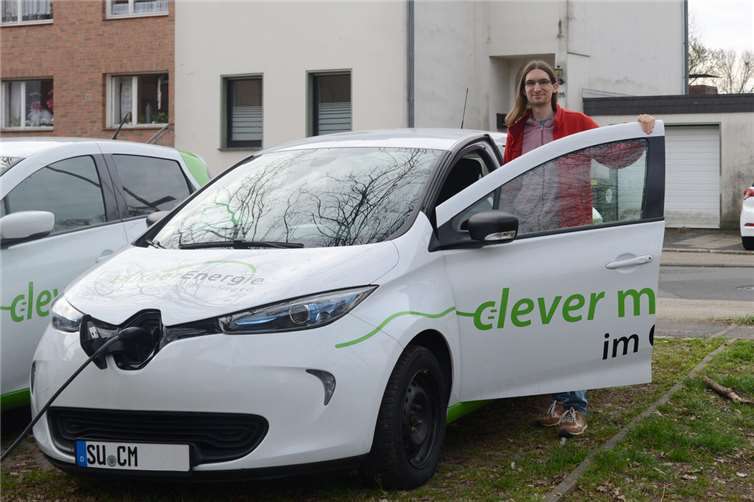 Stefan Lengfeld, Initiator der Carsharing-Initiative mit „seiner“ ZOE. Foto: privat