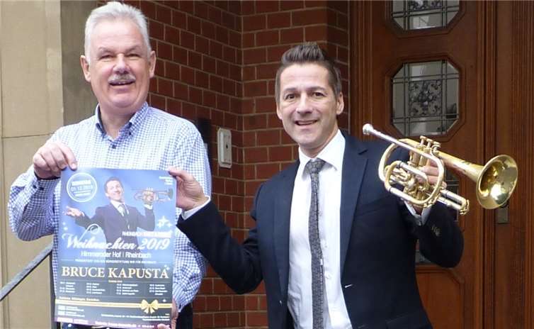 Stefan Raetz, Vorsitzender der Bürgerstiftung Rheinbach mit Startrompeter Bruce Kapusta (rechts).Foto: privat