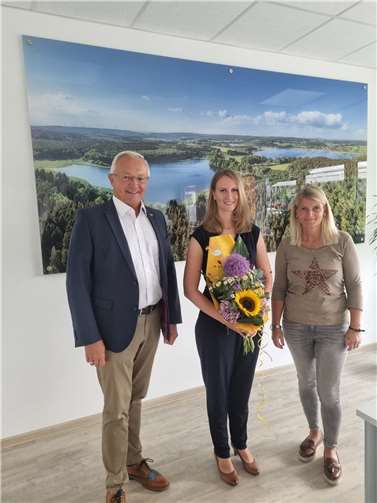 Stefanie Stein startet als Fördermittelmanagerin bei der Gemeinschaftsinitiative der drei Landkreise Altenkirchen, Neuwied und dem Westerwaldkreis. Foto: Wir Westerwälder