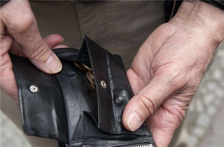 Steigende Mieten, stagnierende Löhne: Viele Beschäftigte im Gastgewerbe haben immer weniger im Portemonnaie. Das will die Gewerkschaft NGG nun ändern.NGG