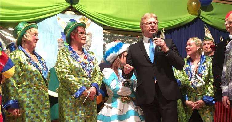 Stellvertretend für den Landkreis grüßte Kreisbeigeordneter Rolf Schäfer mit einem dreifach donnernden „Kalengisch Helau“! privat