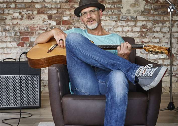 Stephan Maria Glöckner ist am Samstag, 7. Januar, zu Gast bei den Uferlichtern.  Foto: Arts Unlimited
