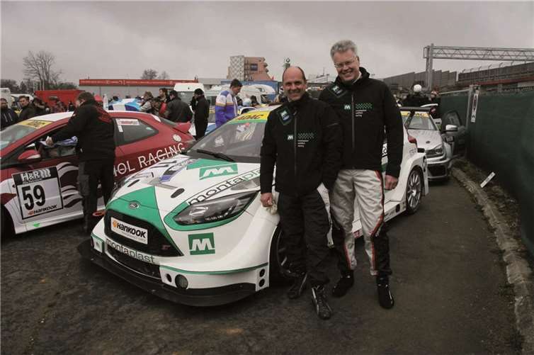 Stephan Wölflick und Jürgen Gagstatter vor dem Start. Florian Hanf
