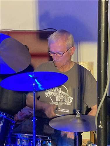 Steve Taylor Blues Band in der Rosenheckhalle Steve Taylor ist Drummer und Namensgeber der Steve Taylor Bluesband. Foto: privat