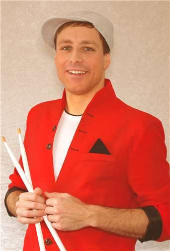 Steven Alan aus Westum macht seit Jahren die Karnevalsbühnen der Region sicher. Fotos: privat