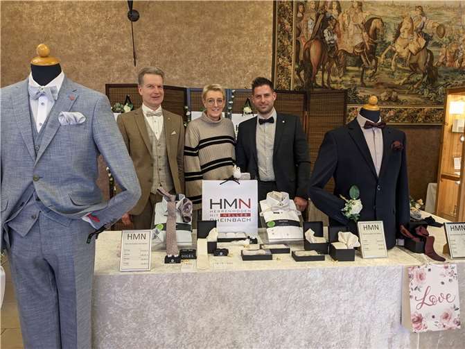 Stilvolle Herrenkleidung von HMN präsentierten (v.l.) Andreas Frank, Anja Freiberger und Thomas Thuir.
