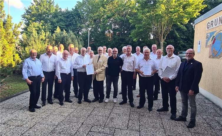 Stimmen, die Jahrzehnte bewegen: Auszeichnungen beim Polcher Männerchor 1906/47 e.V. Foto: privat