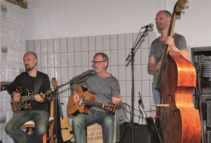 Musik von Sting und Police rockt Marienthal „StingChronicity-Unplgged“ rockten im Kloster Marienthal-StF-