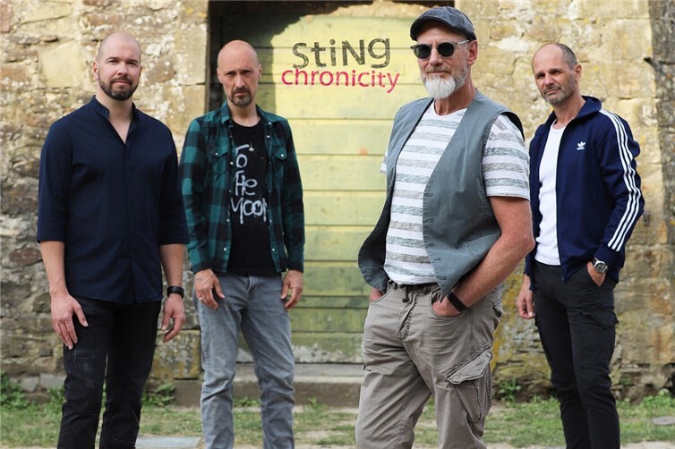 Stingchronicity