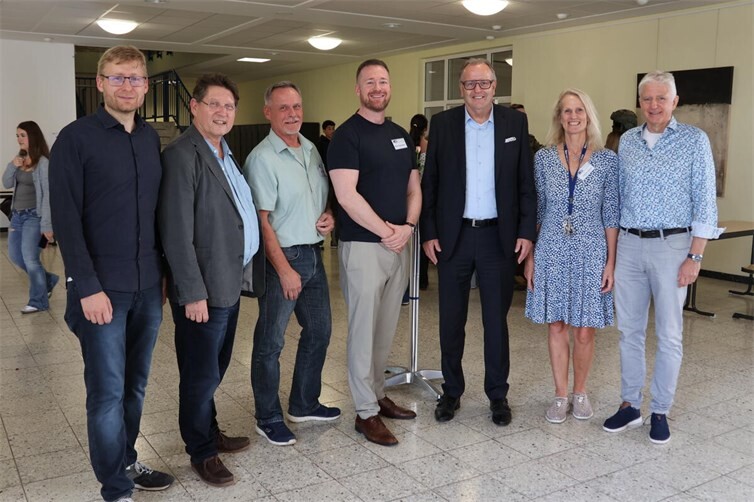 Stolz auf die gemeinsame Veranstaltung von RKS und MGLvon l.n.r.: Marius May, Thomas Schmacke, Uwe Hefner, Björn Schikoswki, Helmut Muthers, Kathrin Jessen, Jürgen Krey