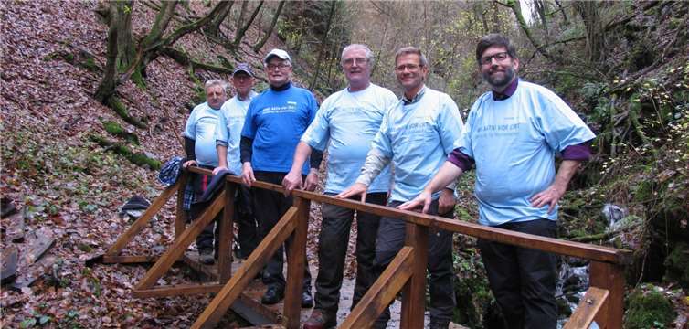Stolz nach getaner Arbeit: Mitglieder des Heimat- und Verschönerungsvereins Cochem e.V. privat