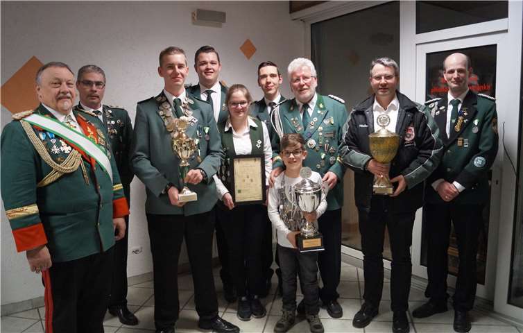 Strahlende Gesichter gab am Bezirksjungschützentag es bei der Siegerehrung.  privat