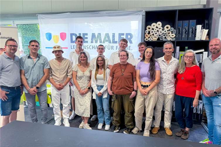 Strahlende Gesichter gab es bei der Lossprechungsfeier der Maler- und Lackiererinnung Ahrweiler.