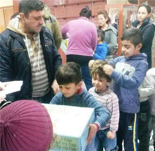 Strahlende Gesichter, viel Freude und große Dankbarkeit gab es bei der Geschenkeverteilung. Kinderschutzbund Neuwied